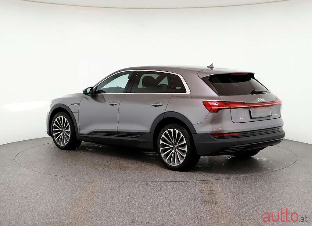2022' Audi e-tron photo #4