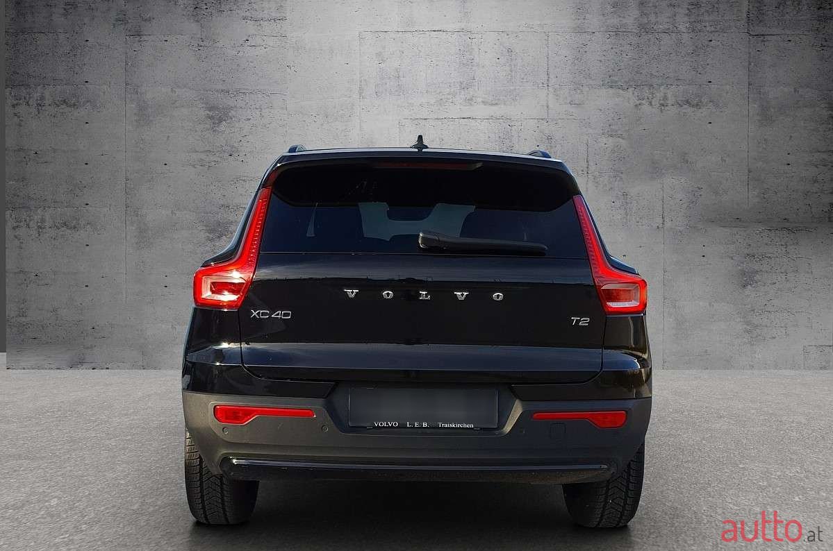 2023' Volvo XC40 photo #5