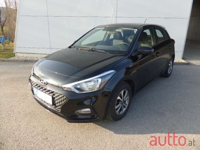 2020' Hyundai i20 photo #3