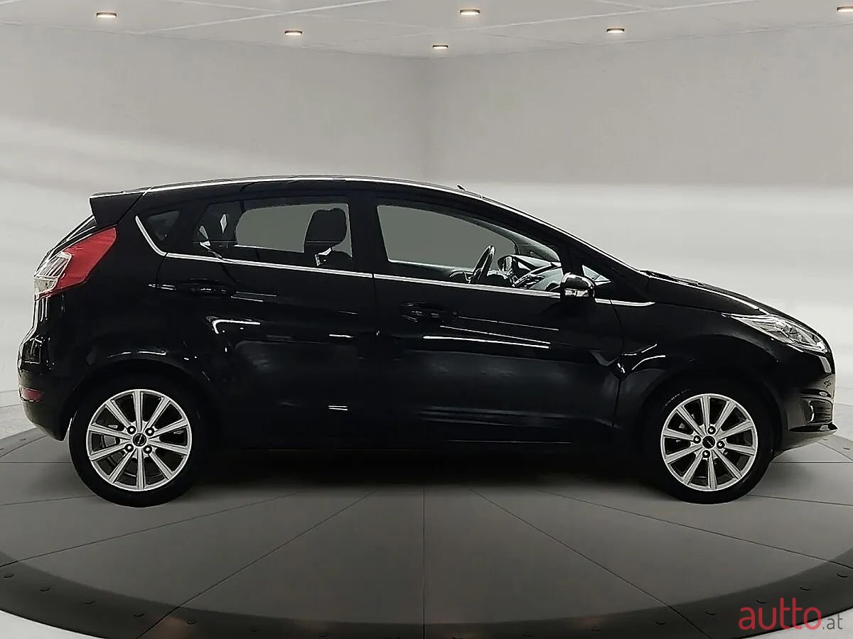2016' Ford Fiesta photo #5