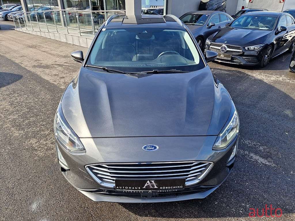 2020' Ford Focus photo #5