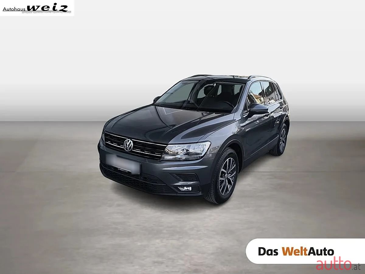 2017' Volkswagen Tiguan photo #1