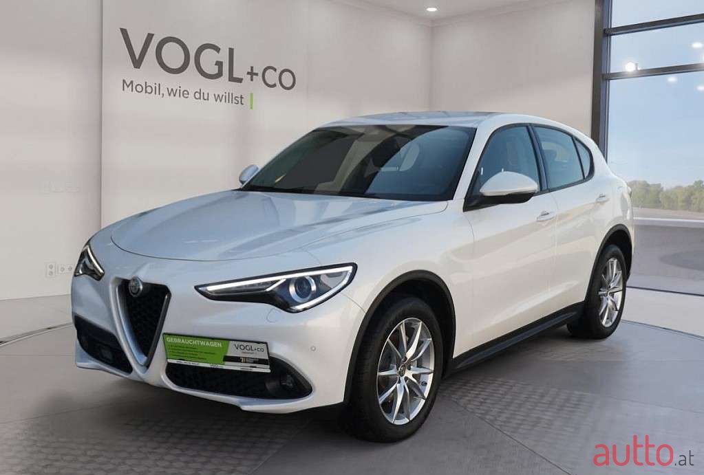 2018' Alfa Romeo Stelvio photo #1