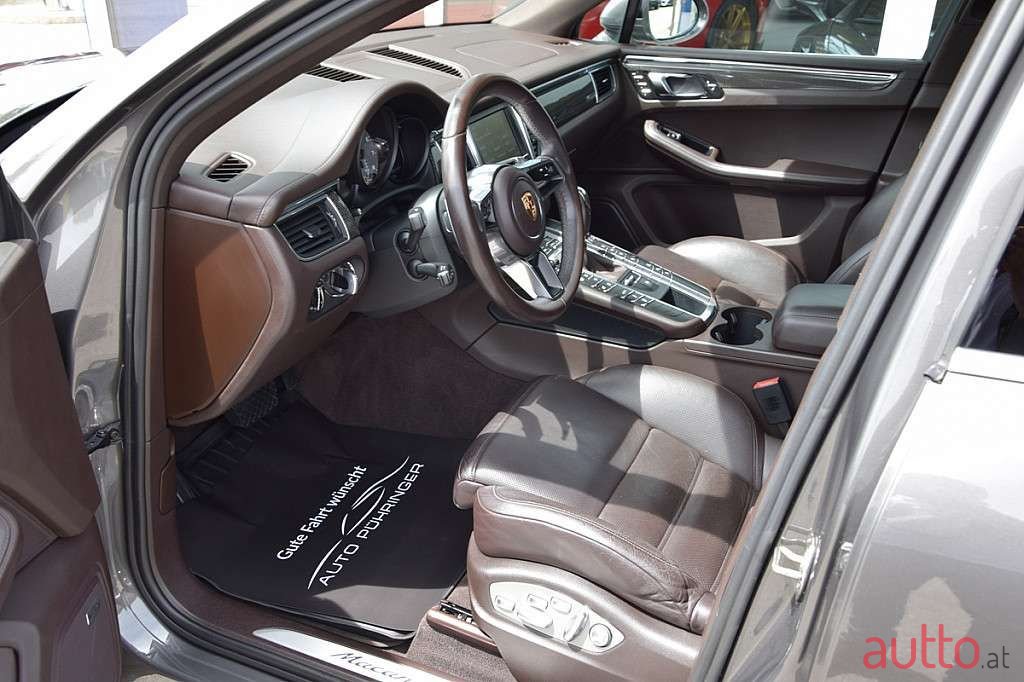 2015' Porsche Macan photo #4