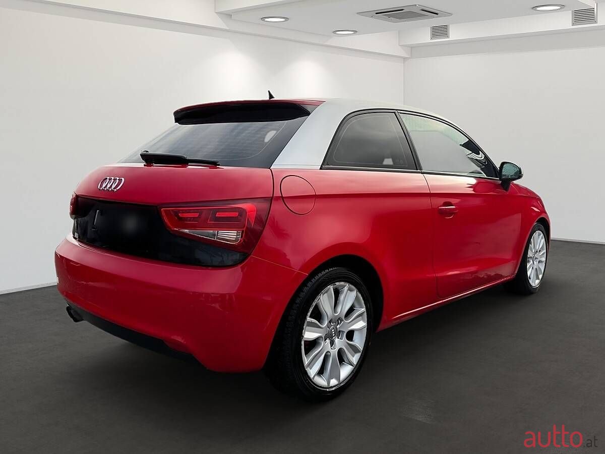 2011' Audi A1 photo #3