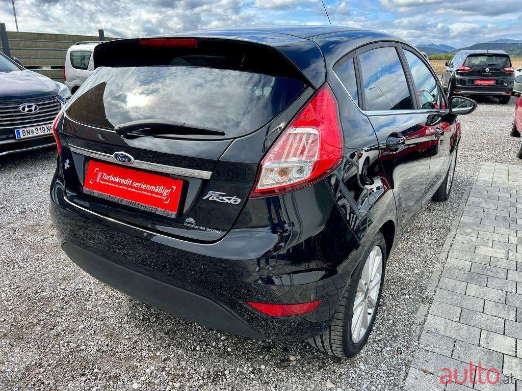 2016' Ford Fiesta photo #5