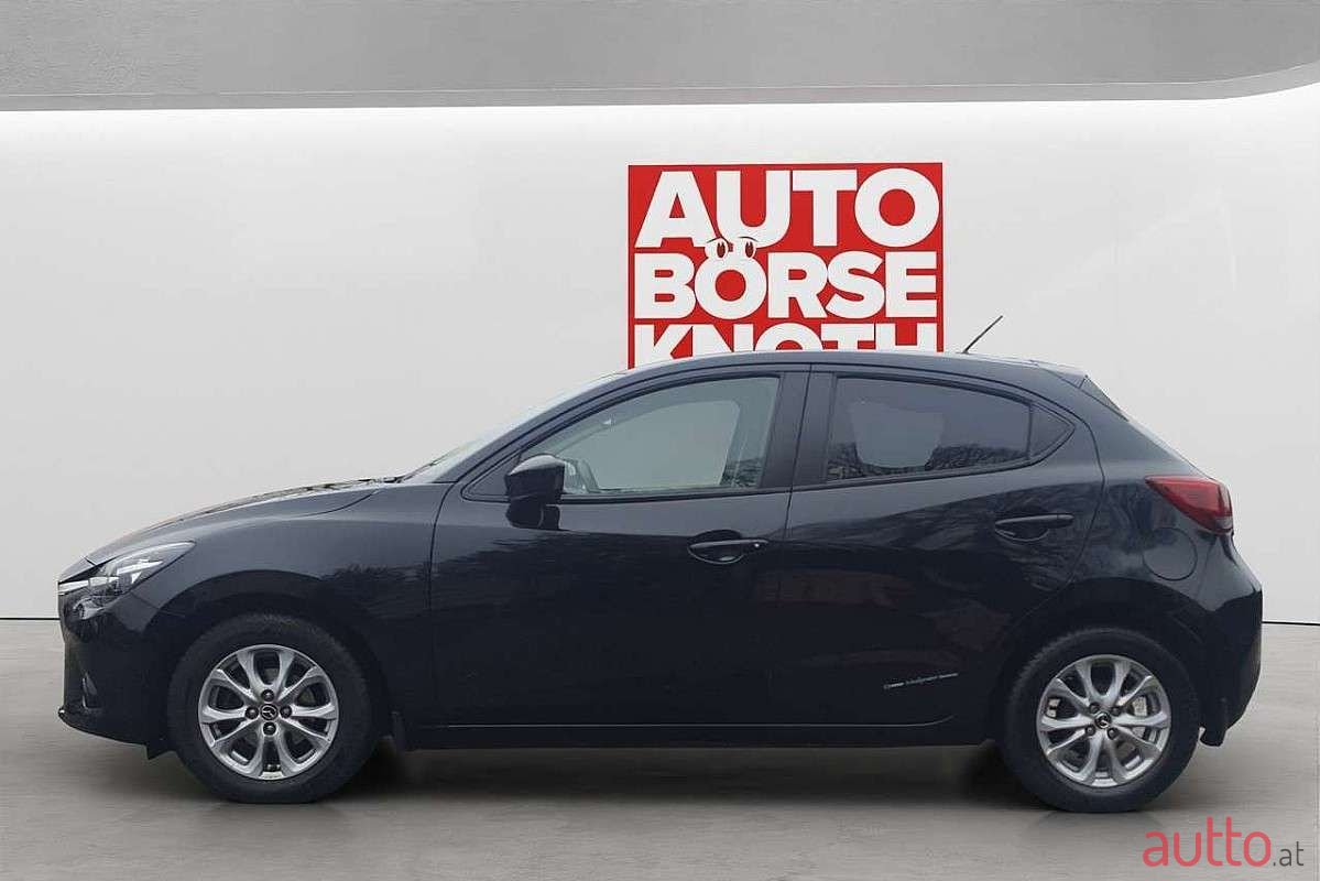 2015' Mazda Mazda2 photo #4