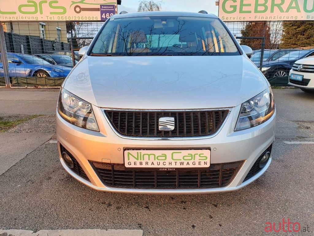 2012' SEAT Alhambra photo #3