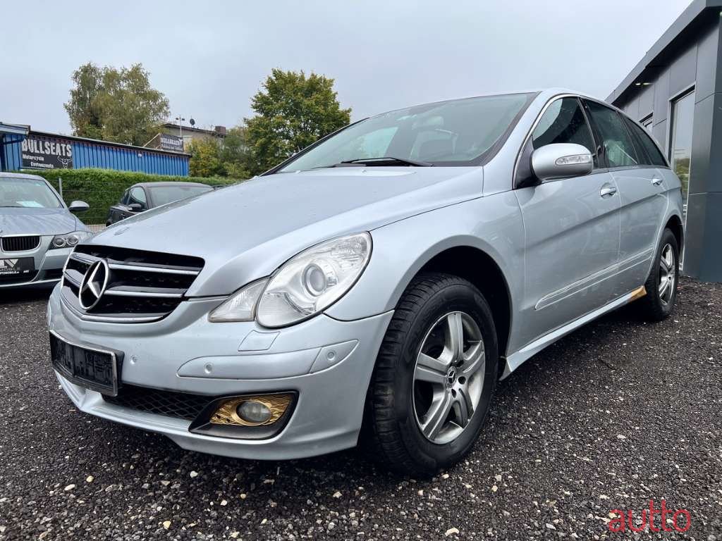 2006' Mercedes-Benz R-Klasse photo #2