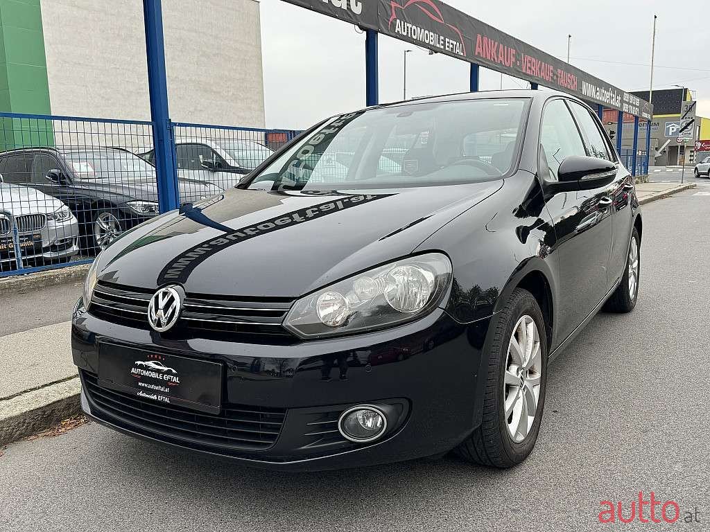 2010' Volkswagen Golf photo #1