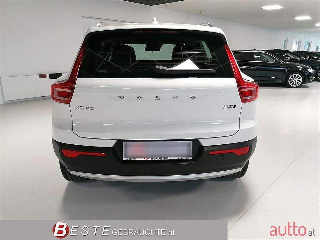 2019' Volvo XC40 photo #5