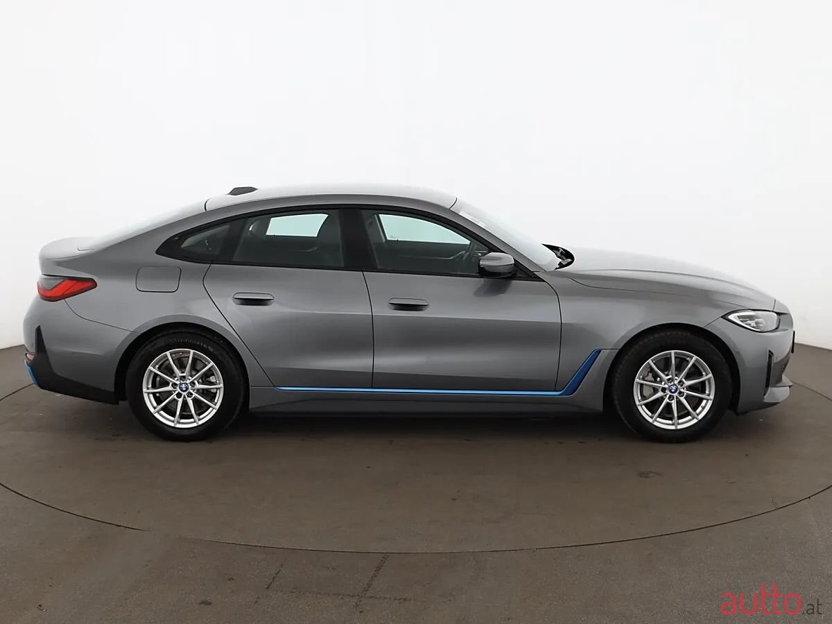 2023' BMW i4 photo #2
