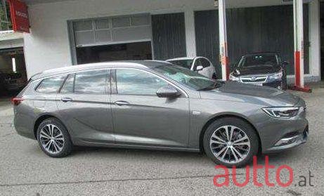 2017' Opel Insignia photo #3