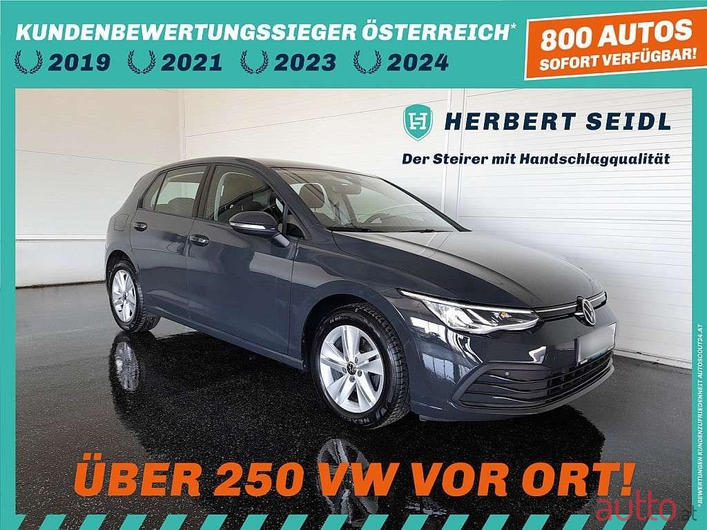 2022' Volkswagen Golf photo #2