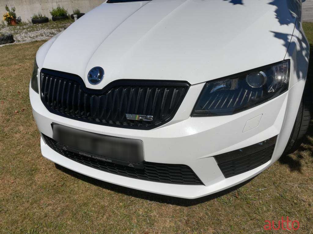 2013' Skoda Octavia photo #3