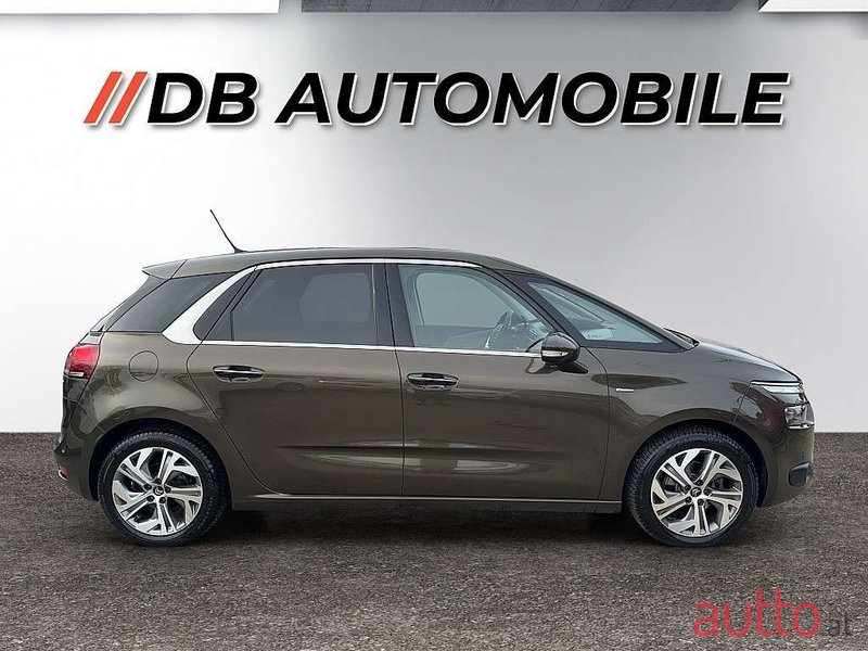 2013' Citroen C4 Picasso photo #4