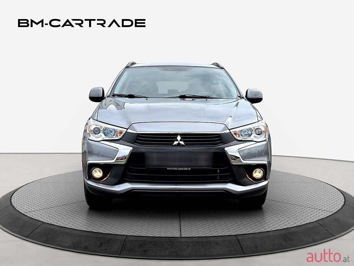 2017' Mitsubishi ASX photo #2