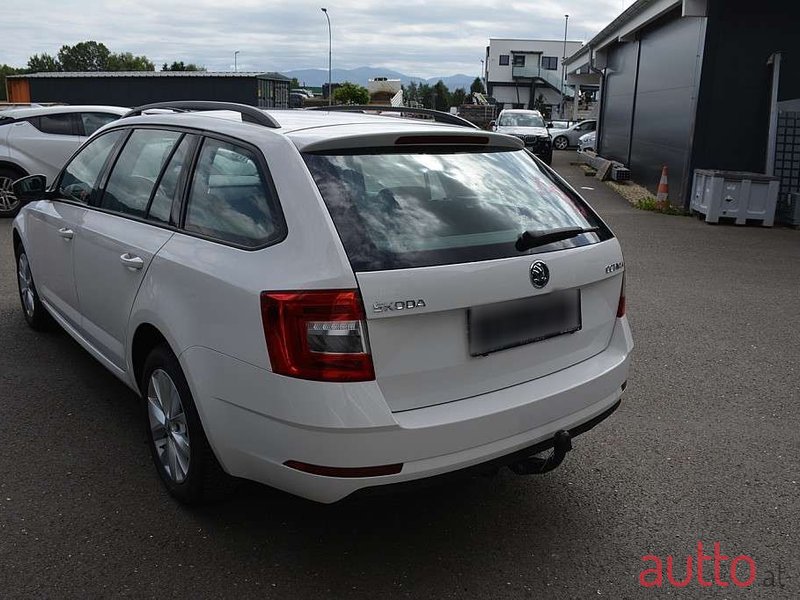 2017' Skoda Octavia photo #4