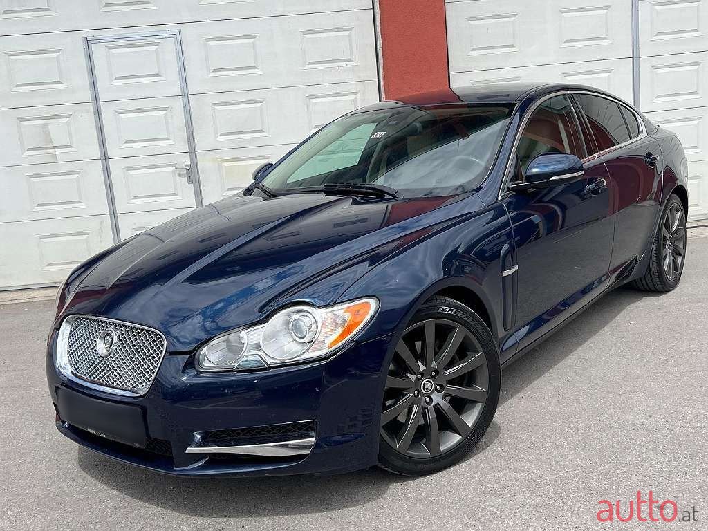 2011' Jaguar XF photo #1