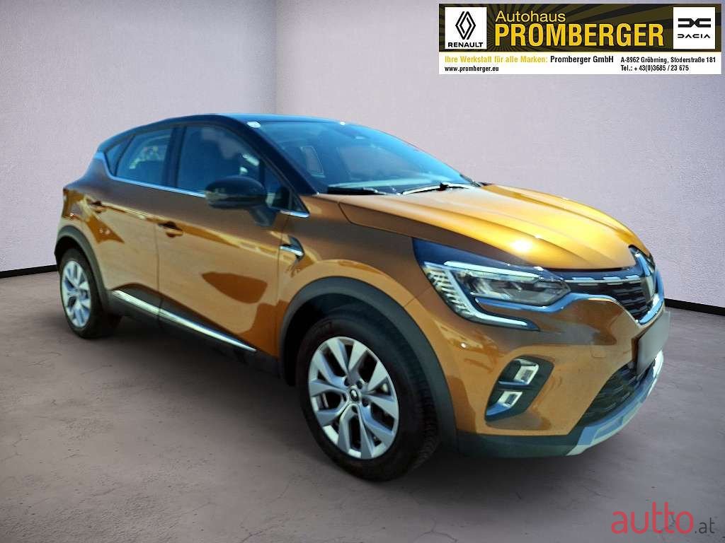 2020' Renault Captur photo #2