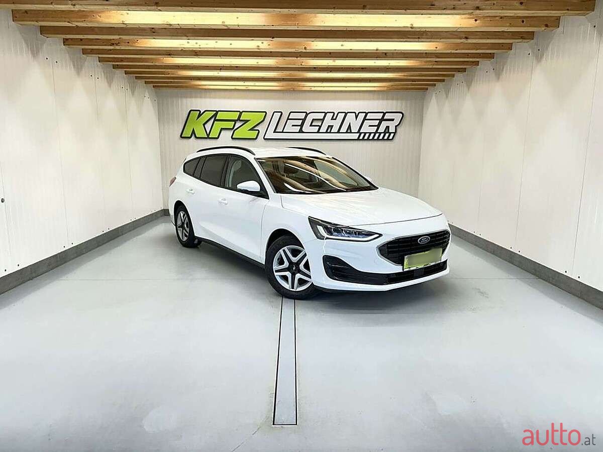 2022' Ford Focus photo #1