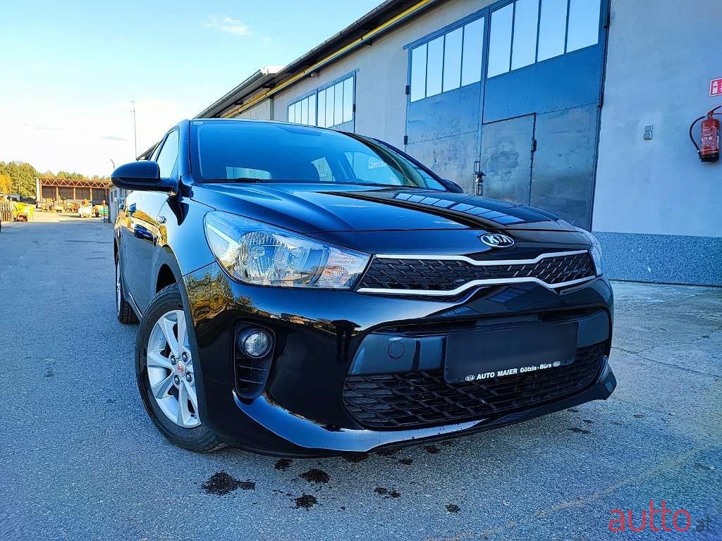 2019' Kia Rio photo #1