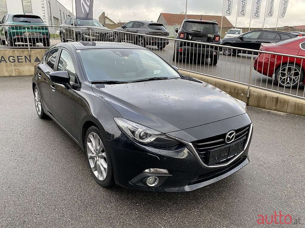 2015' Mazda Mazda3 photo #1