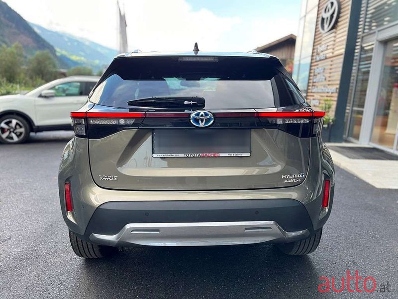 2022' Toyota Yaris Cross photo #4