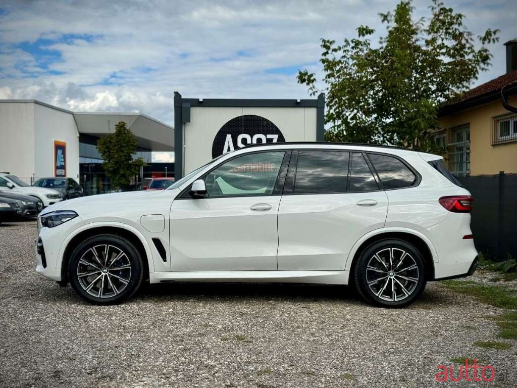 2020' BMW X5 photo #4