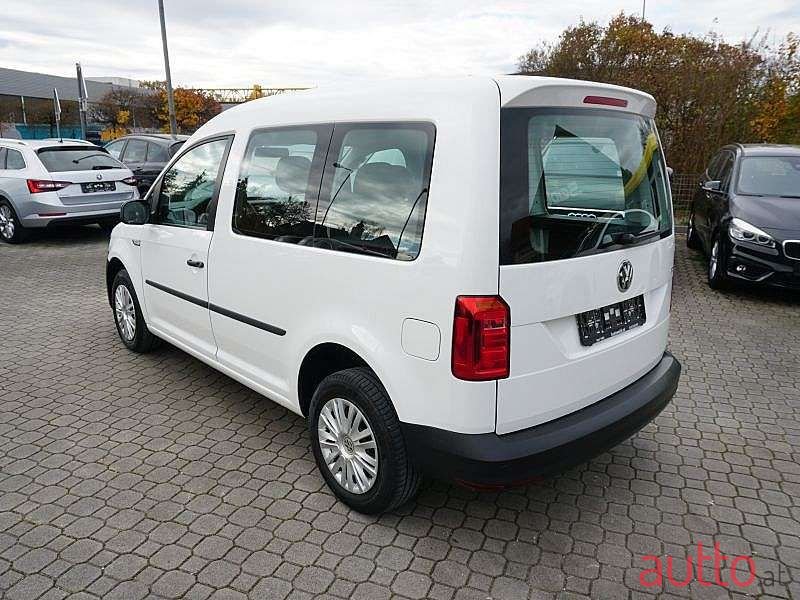 2017' Volkswagen Caddy photo #4