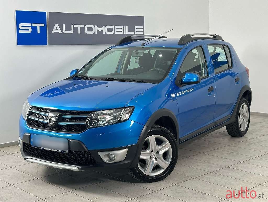 2014' Dacia Sandero photo #1