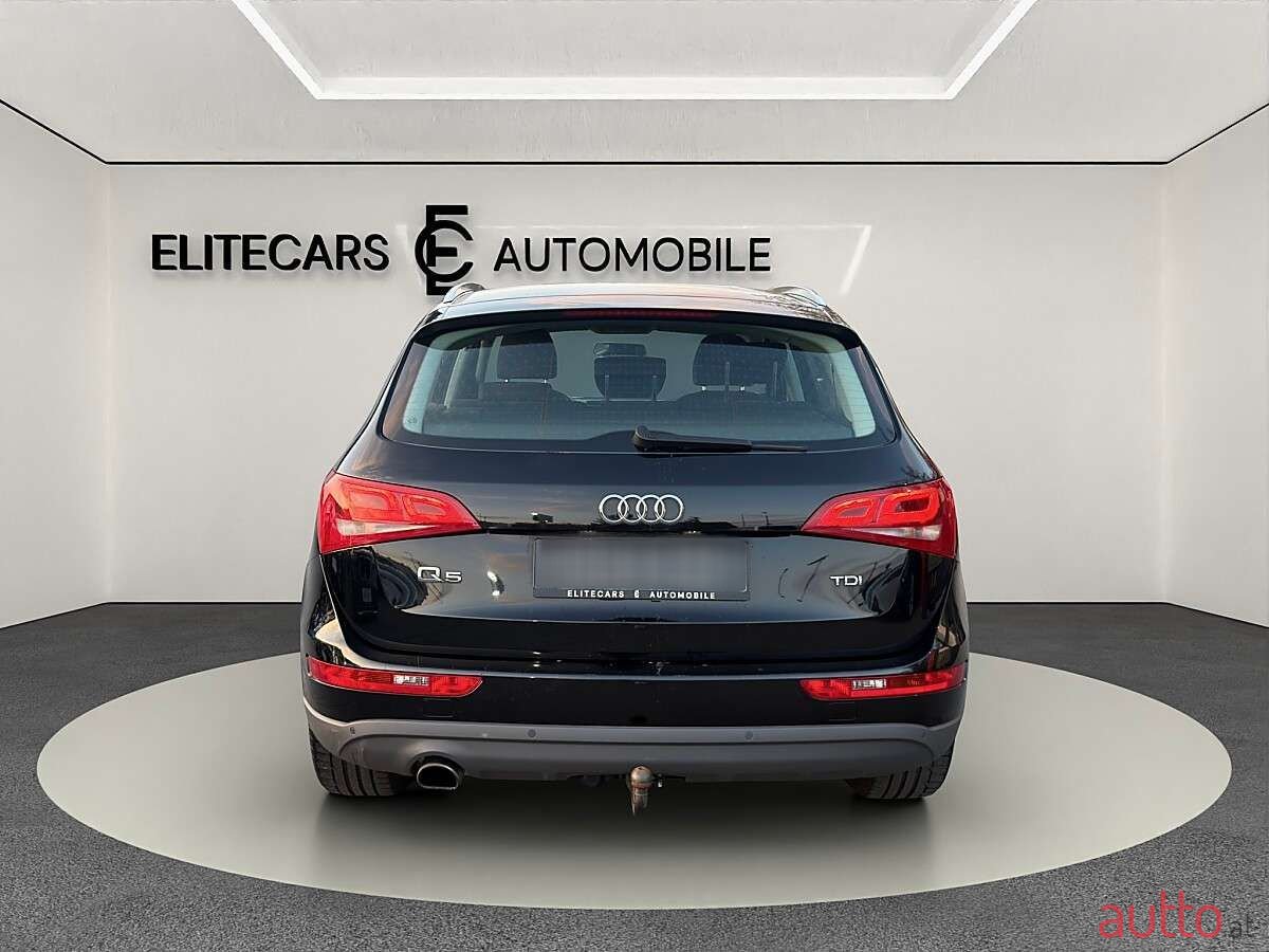 2012' Audi Q5 photo #4