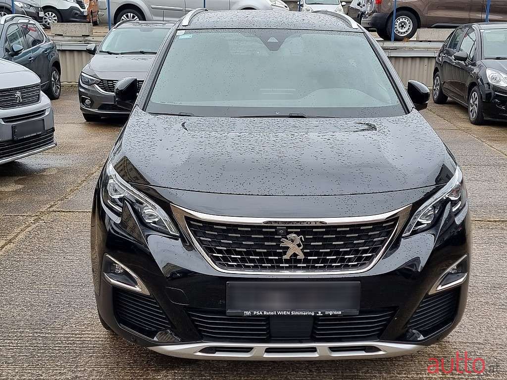 2018' Peugeot 5008 photo #2
