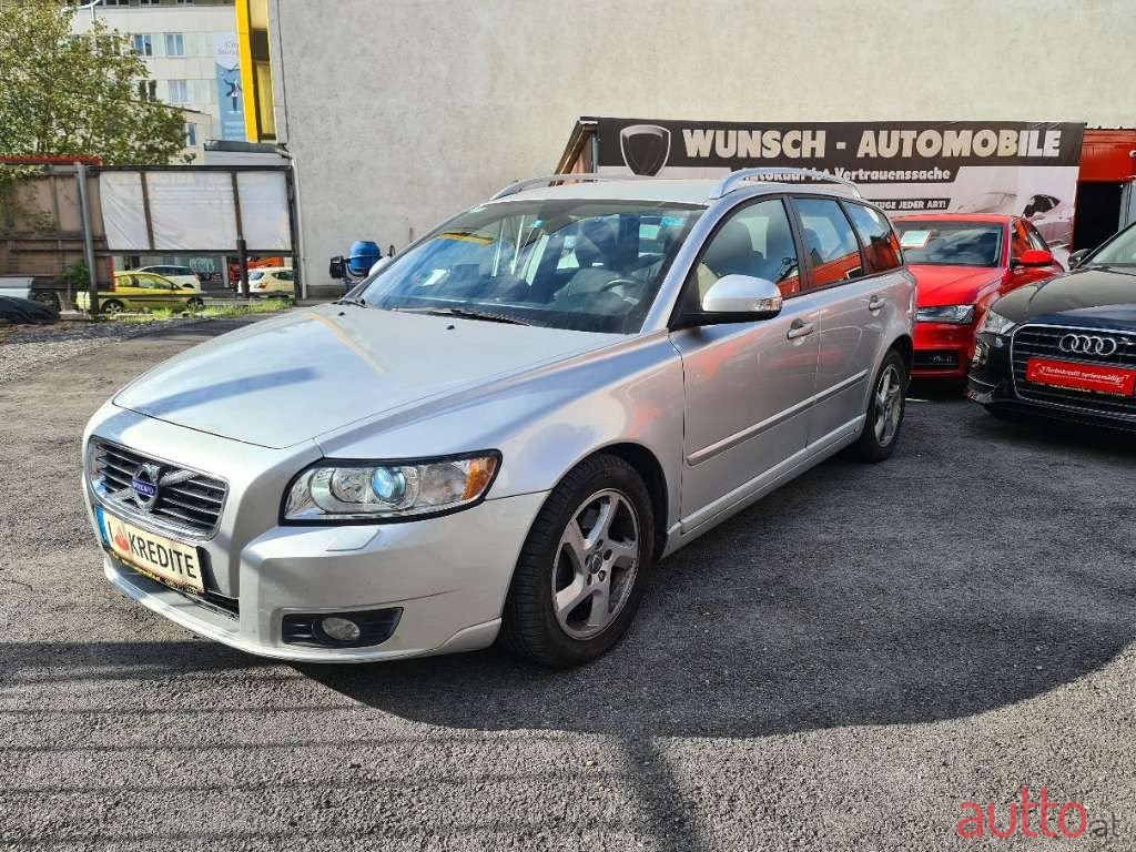 2012' Volvo V50 photo #1