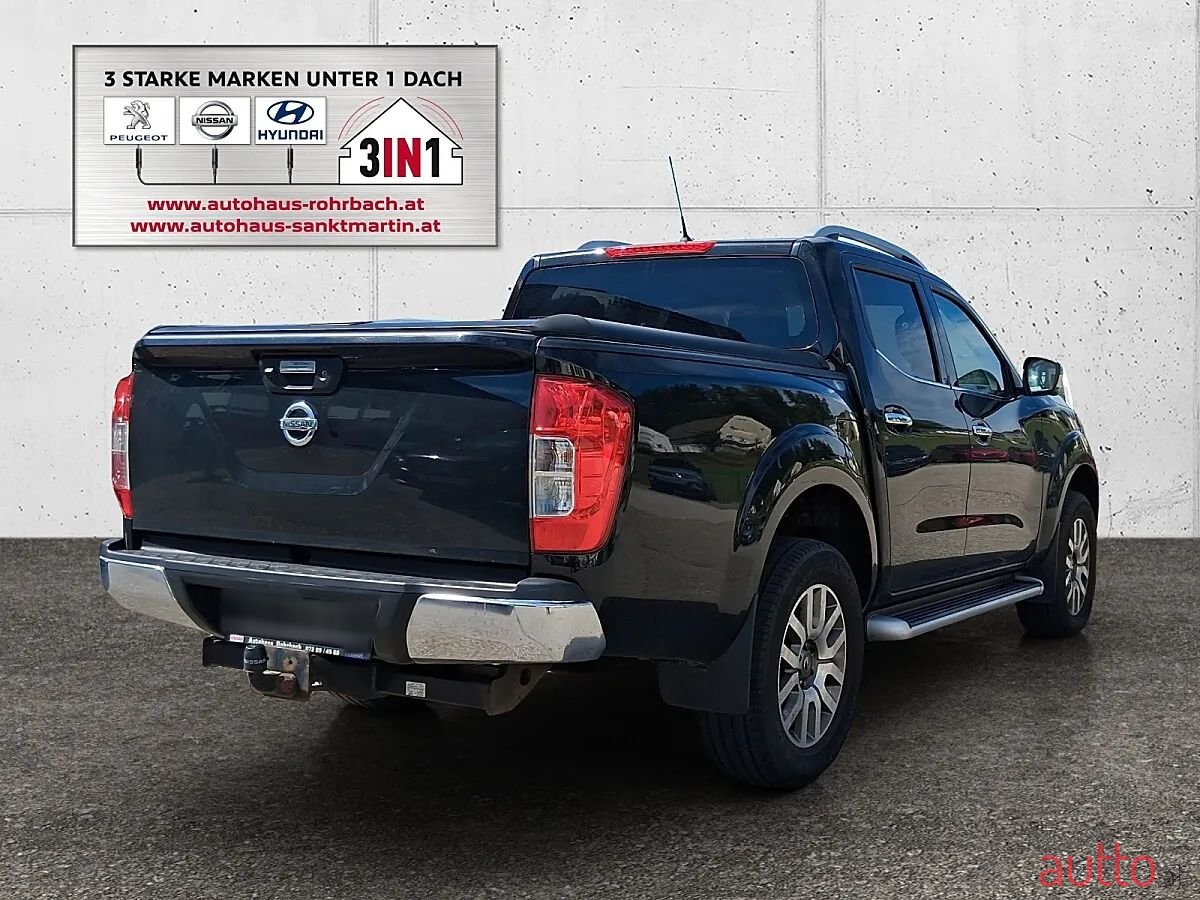 2020' Nissan Navara photo #2