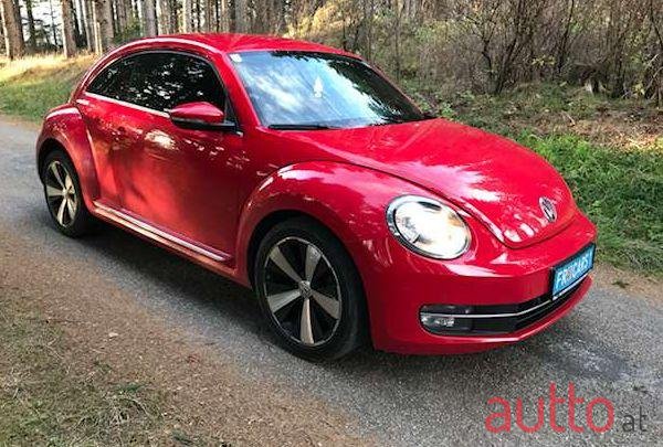2012' Volkswagen Beetle photo #2