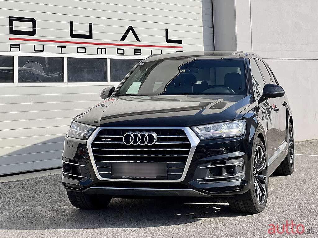 2017' Audi Q7 photo #1