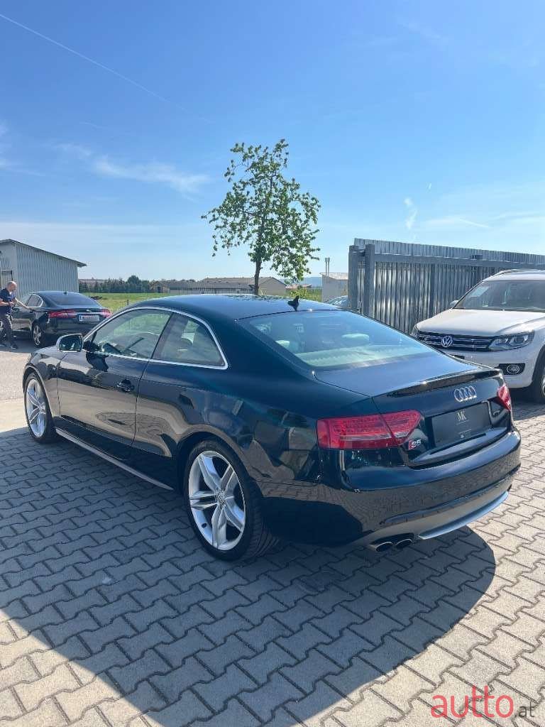 2010' Audi A5 photo #6