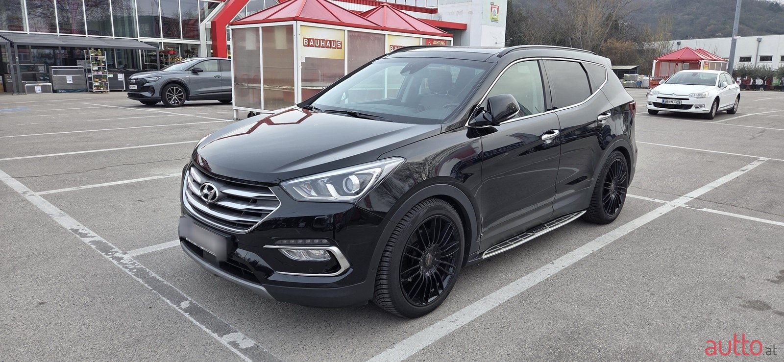 2018' Hyundai Santa Fe photo #4