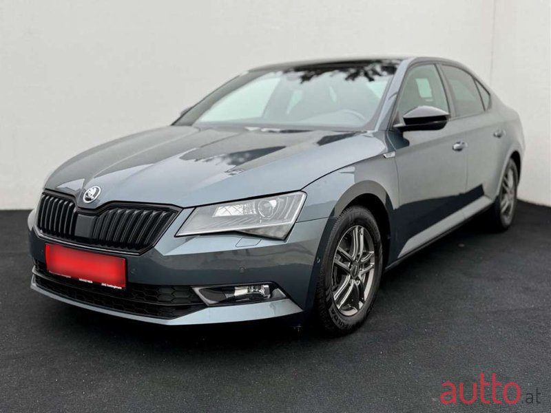 2018' Skoda Superb photo #3