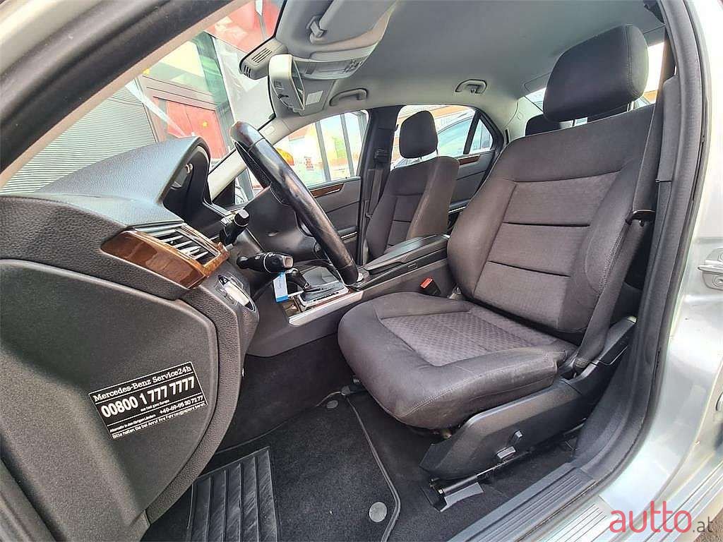 2010' Mercedes-Benz E-Klasse photo #5