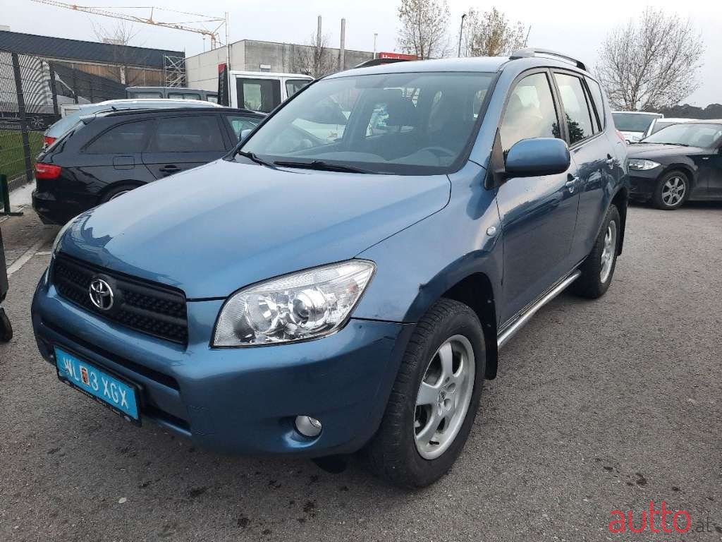 2007' Toyota RAV4 photo #1