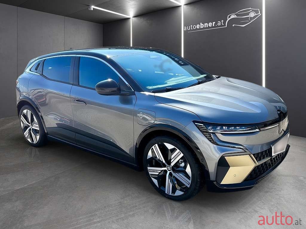 2023' Renault Megane photo #3