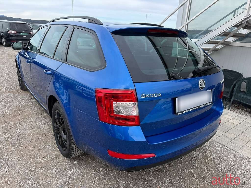 2016' Skoda Octavia photo #3