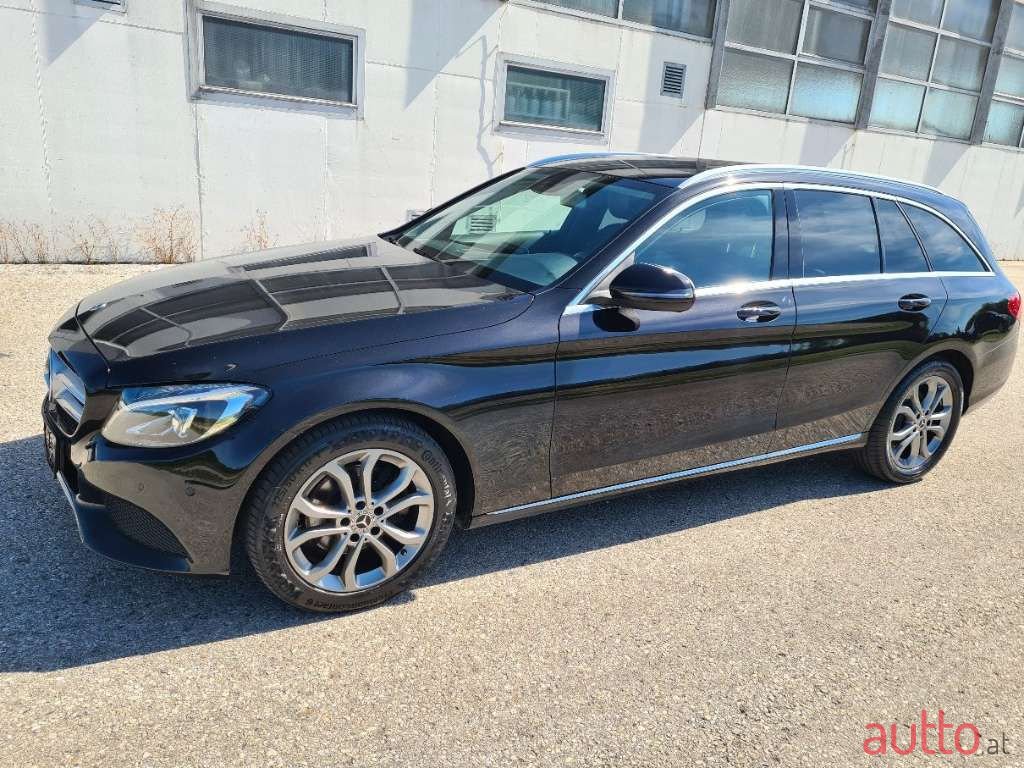 2018' Mercedes-Benz C-Klasse photo #3