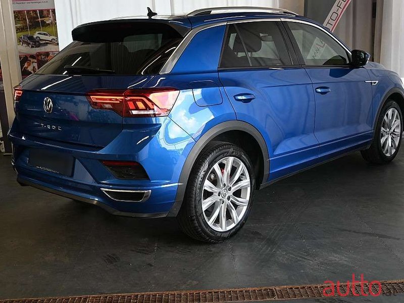 2018' Volkswagen T-Roc photo #2