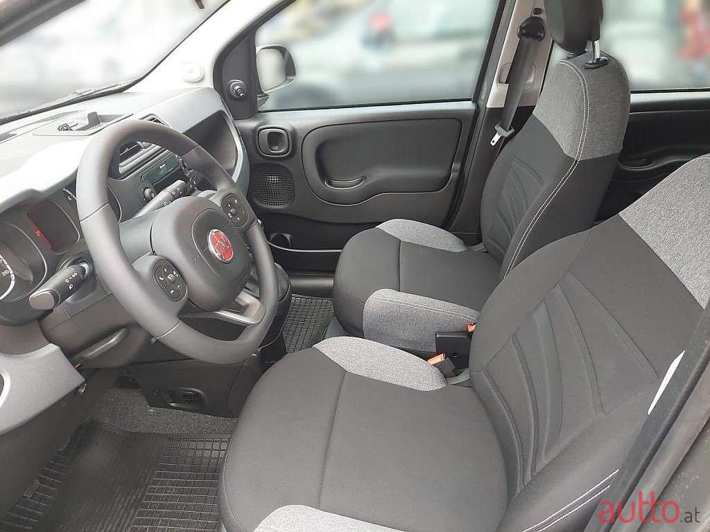 2022' Fiat Panda photo #5