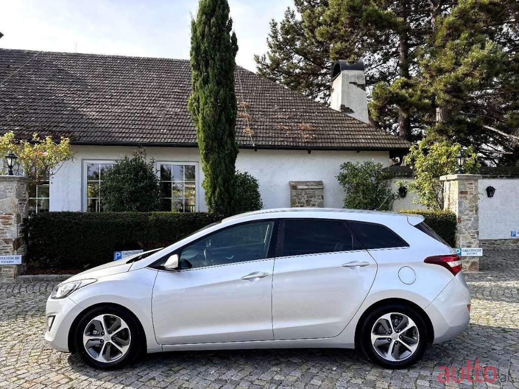 2016' Hyundai i30 photo #3