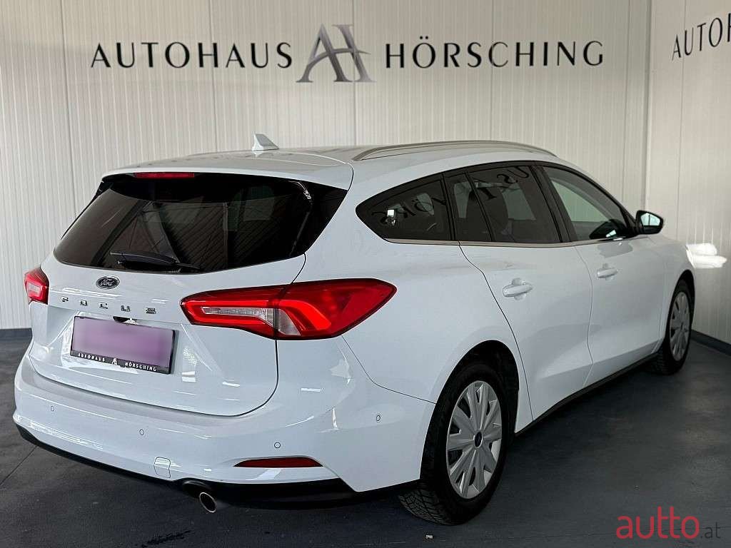 2020' Ford Focus photo #6