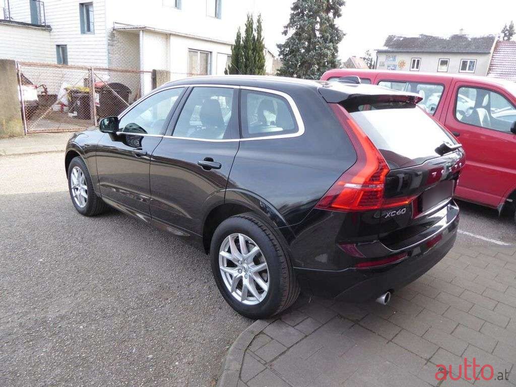 2018' Volvo XC60 photo #3